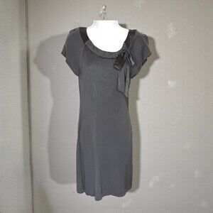 🔥 $15 SALE H&M Gray Satin Trim Dress Size M Bow Detail Short Sleeve Shift Dress